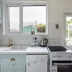 Business 3 image PAUL TOBIN ESTATE AGENTS