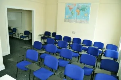 Business 3 image GORDON & GORDON SCHOOL OF ENGLISH LIMITED
